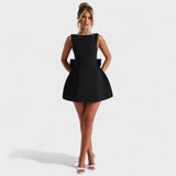 Carrie | Mini Ruha Gyöngyfűzér Díszítéssel