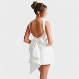 Carrie | Mini Ruha Gyöngyfűzér Díszítéssel